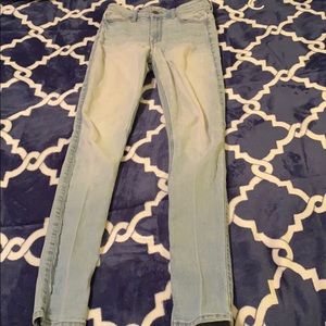 light washed hollister jeans
